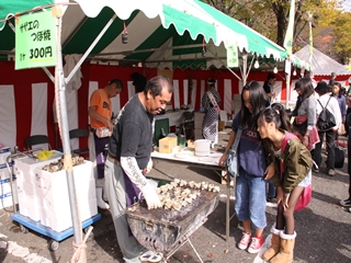 大島町のサザエのつぼ焼き